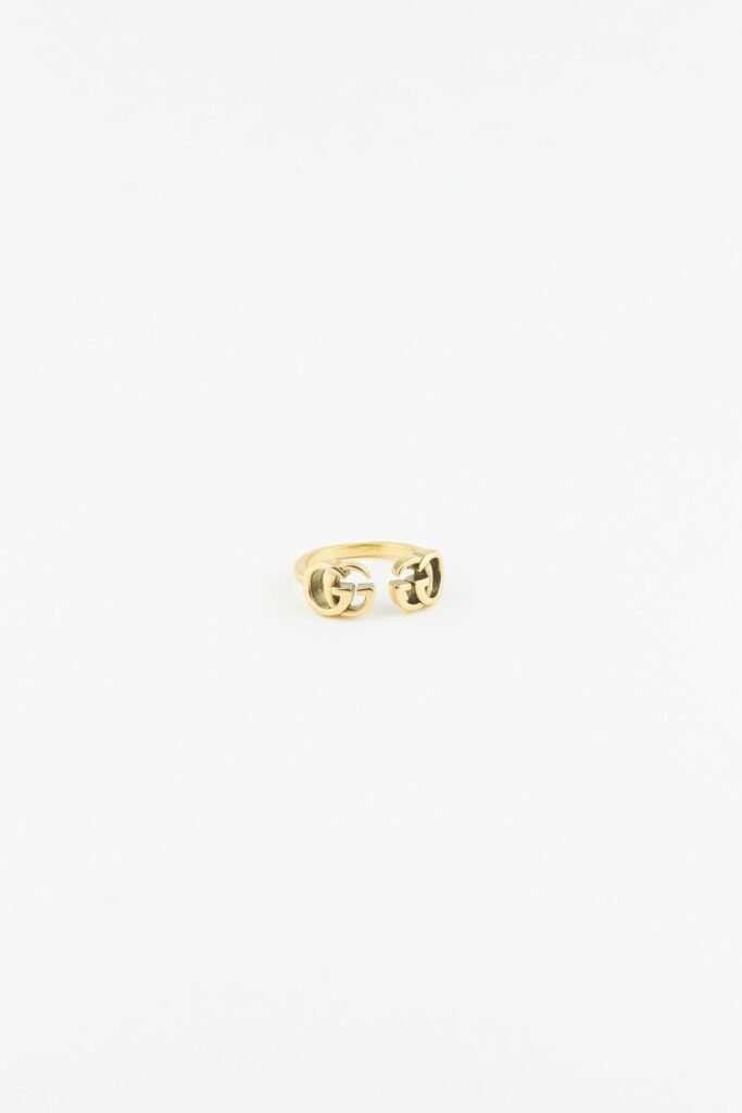 GOLD G RING Avanti Store