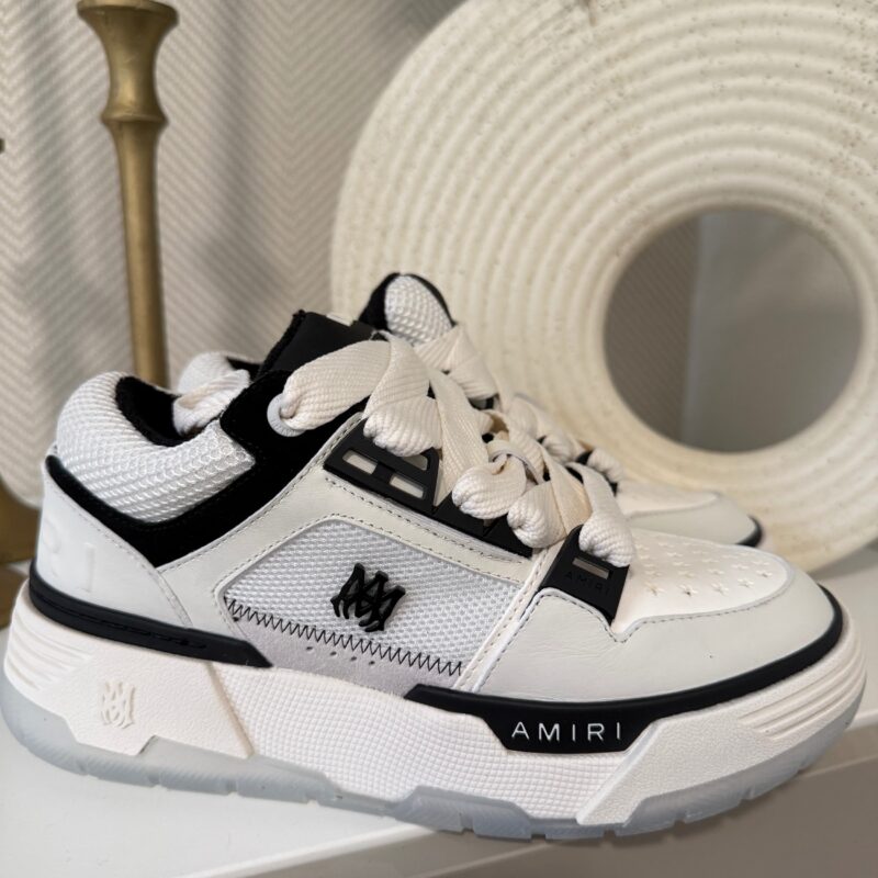 AM WHITE SNEAKERS