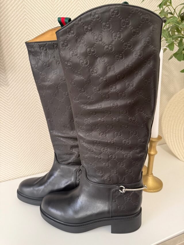 G BLACK BOOTS