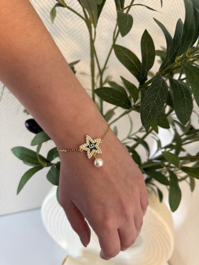 D STAR BRACELET