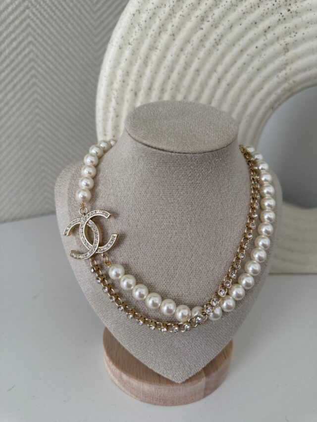 C PEARL NECKLACE