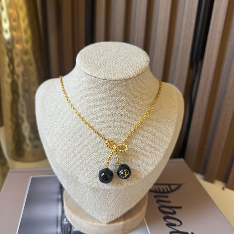 CHERRY BLACK NECKLACE