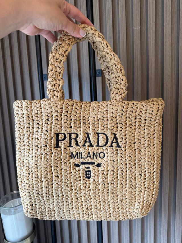 P RAFFIA BAG