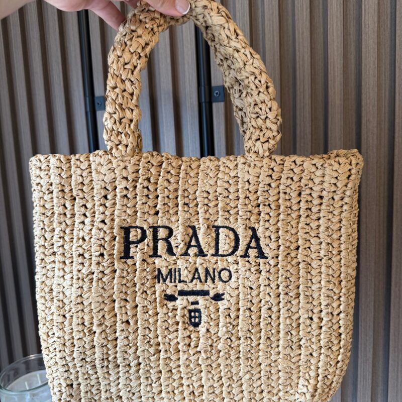 P RAFFIA BAG
