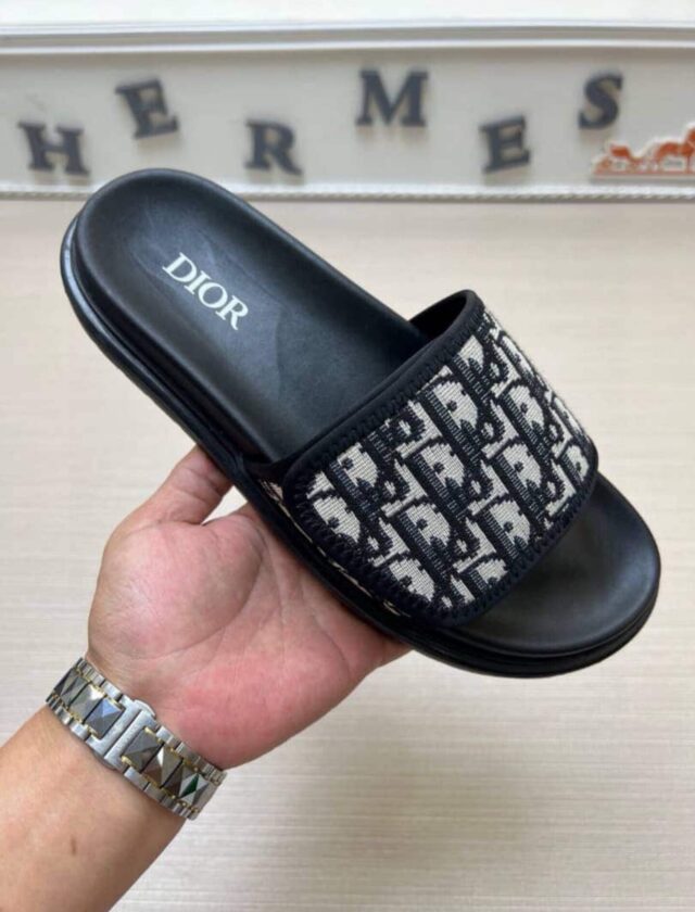 D SLIDES + REST