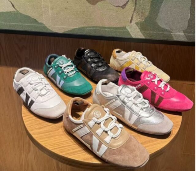 L SNEAKERS