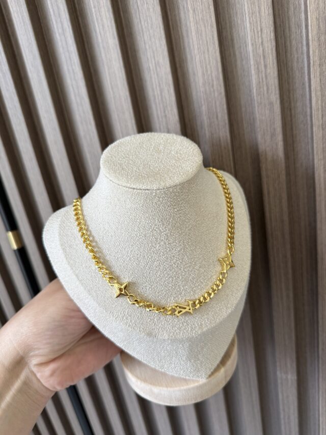 L FINE NECKLACE - Image 2