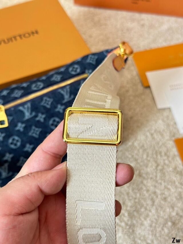 L JEAN BUMBAG - Image 4