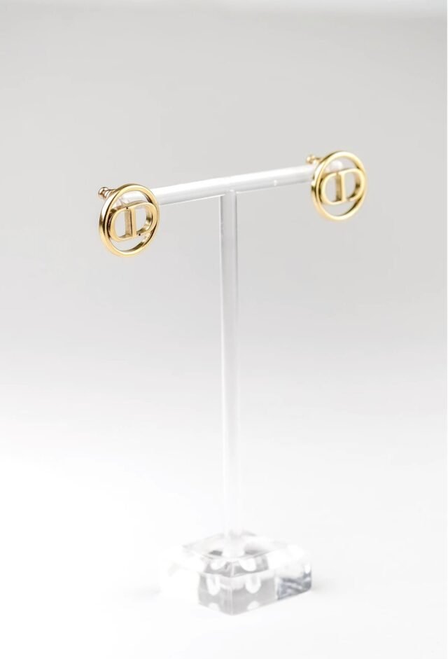 Stud Gold Basic