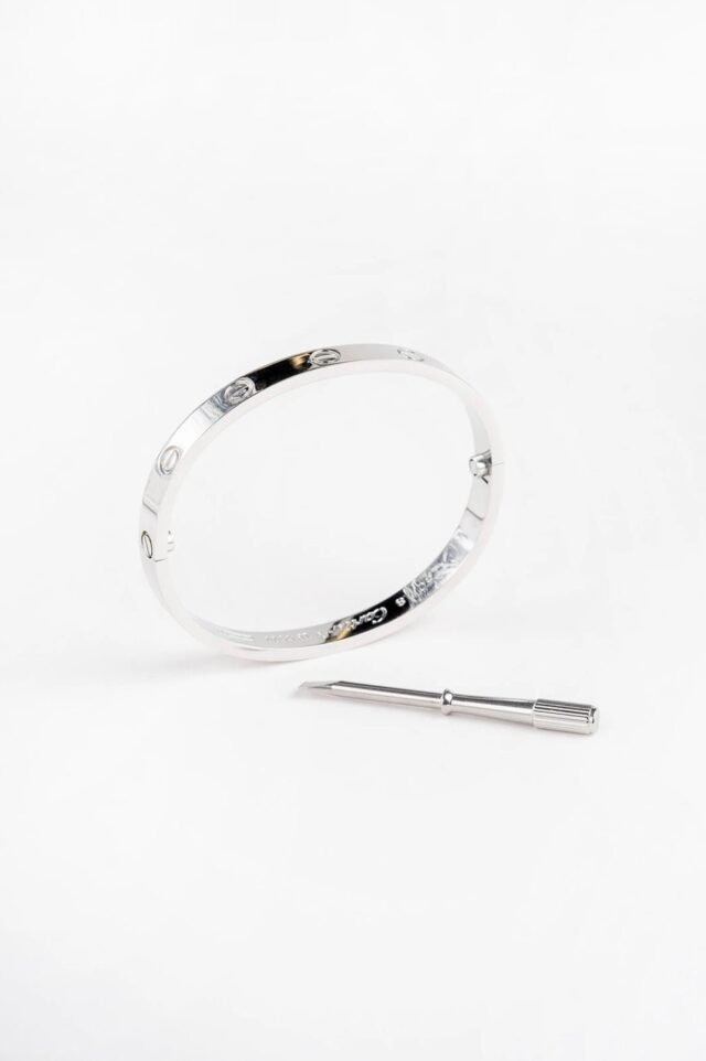 LOVE SILVER BRACELET - Image 2