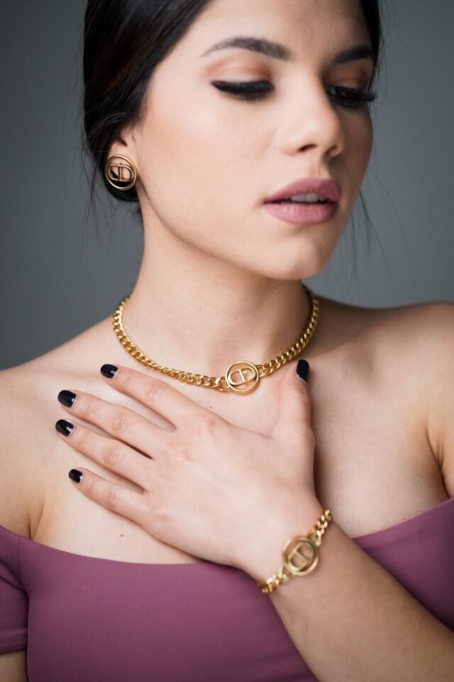 C Stud Gold Necklace - Image 2