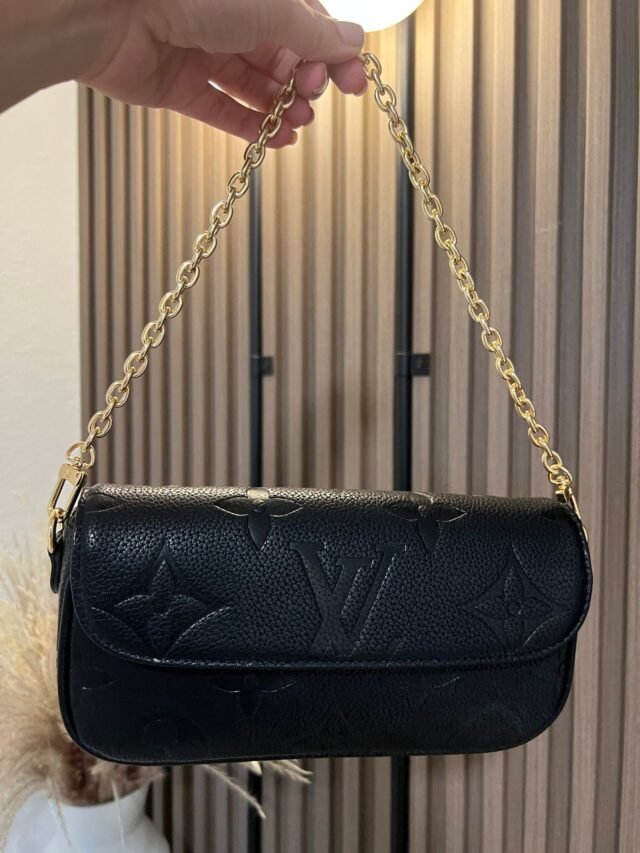 L BLACK BAG
