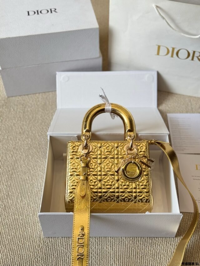 D SILVER/GOLD BAG - Image 3