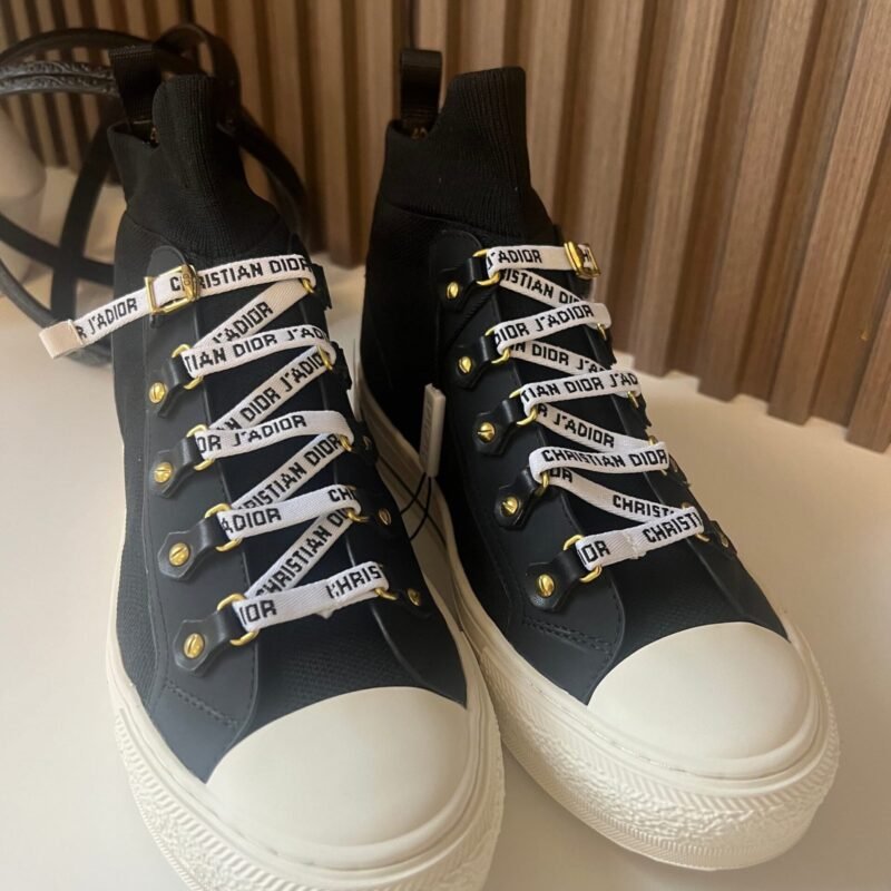 D BLACK HIGH TOP