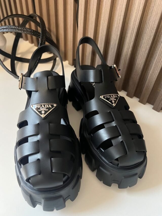 P BLACK SANDALS