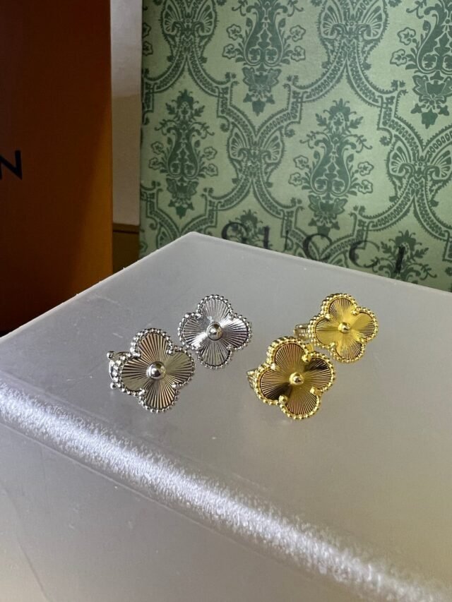 Clover Earring Silver/Gold - Image 2
