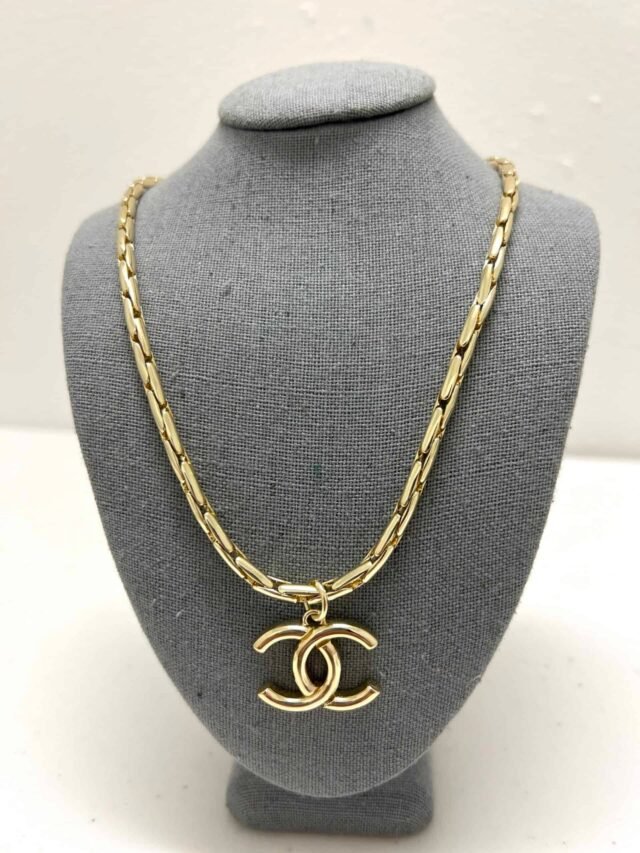 C GOLD NECKLACE
