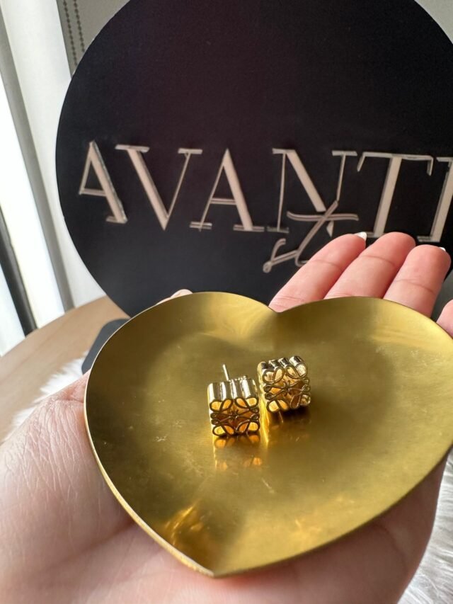 L GOLD EARRINGS