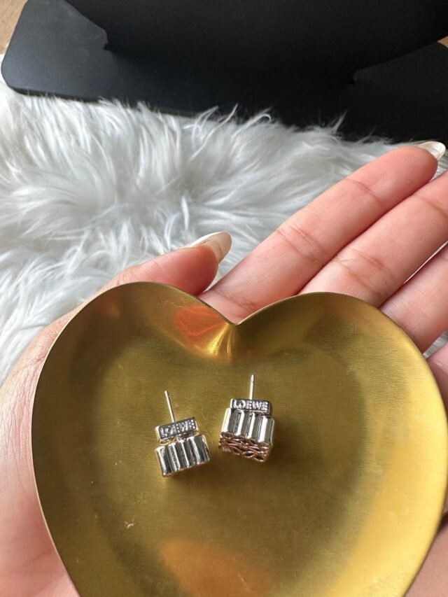 L SILVER EARRINGS - Image 3