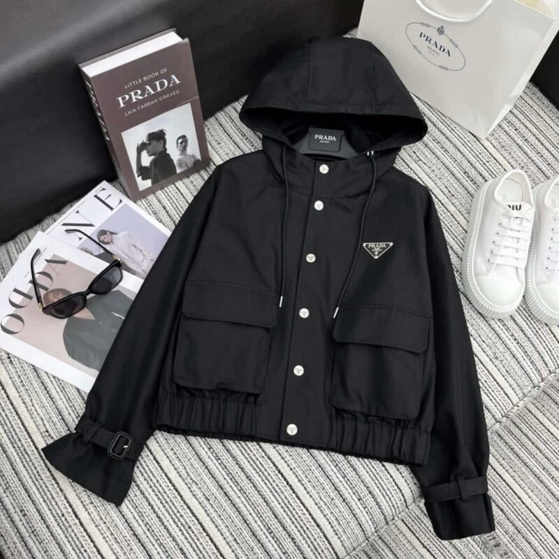 P BLACK JACKET