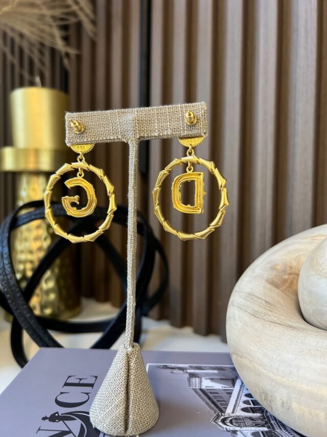D GOLD HOOP - Image 2