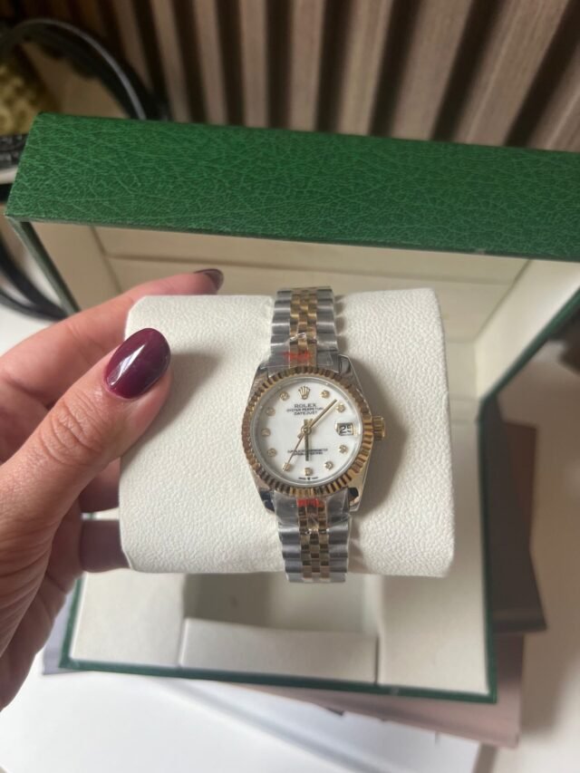 R WATCH WHITE 31 MM