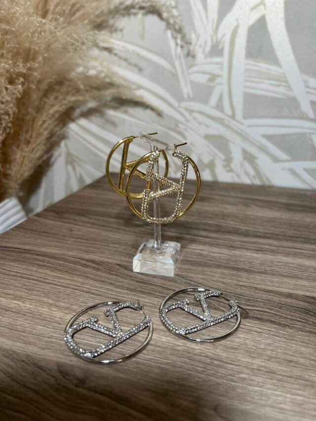 V BIG HOOP DIAMOND SILVER & GOLD - Image 2