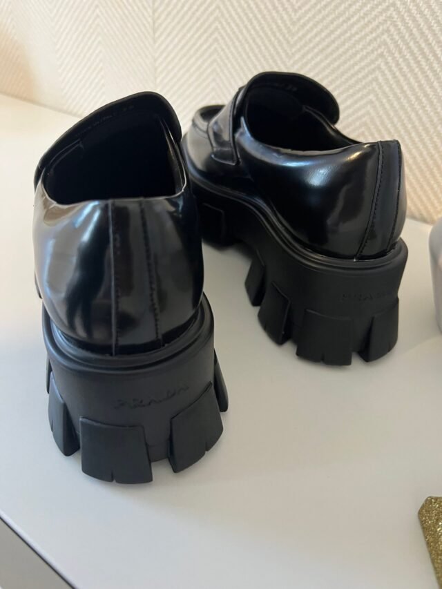 P BLACK LEATHER SHOES - Image 3