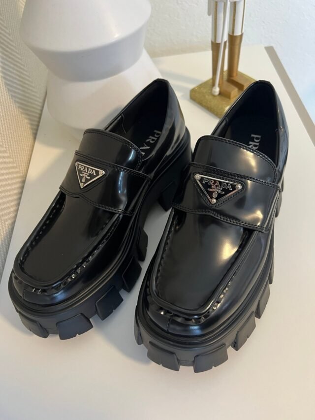 P BLACK LEATHER SHOES - Image 2