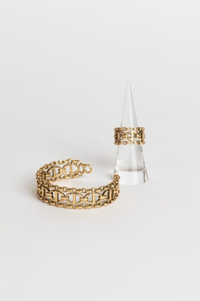 C AGED BRAIDED RING - Image 2