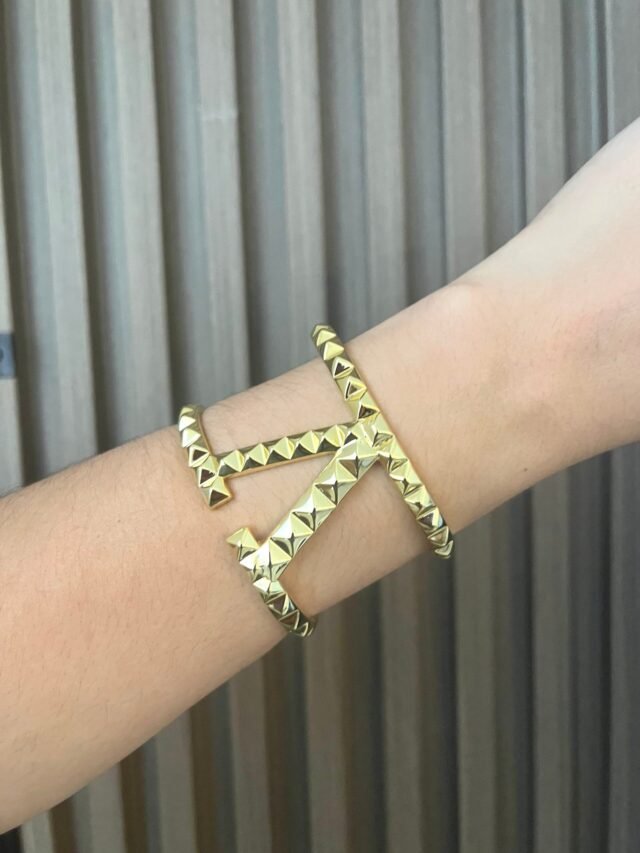 V BIG GOLD BANGLE