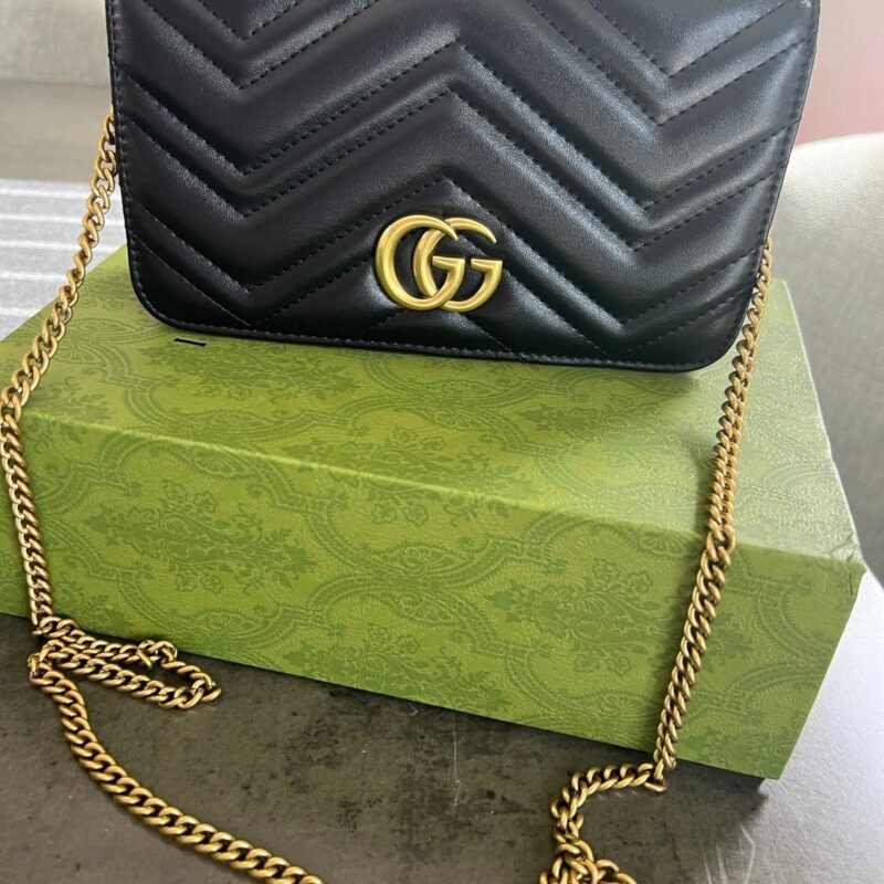 G BLACK&GOLD BAG