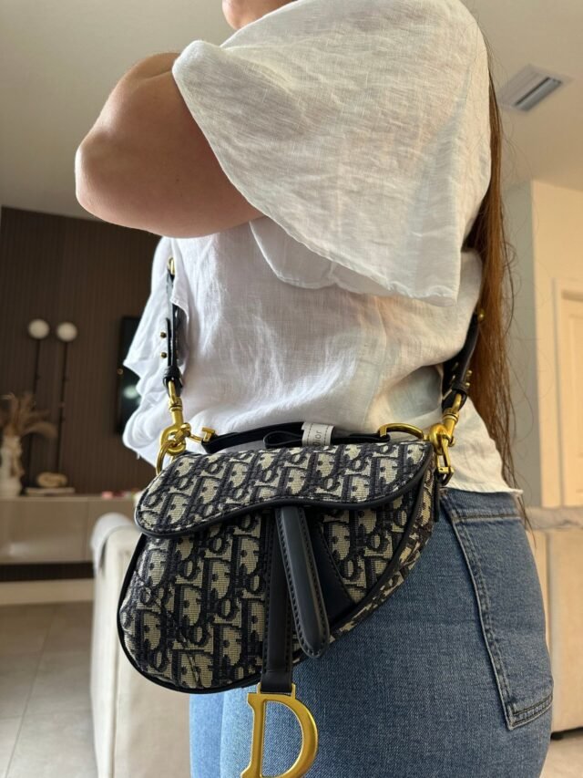 D BLUE BAG 19CM