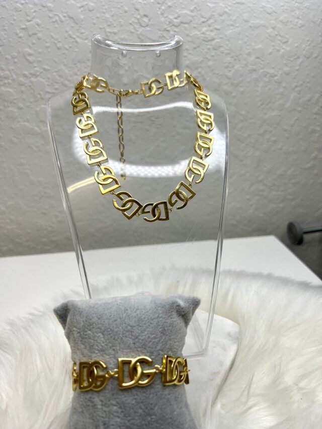 D Gold Necklace - Image 2