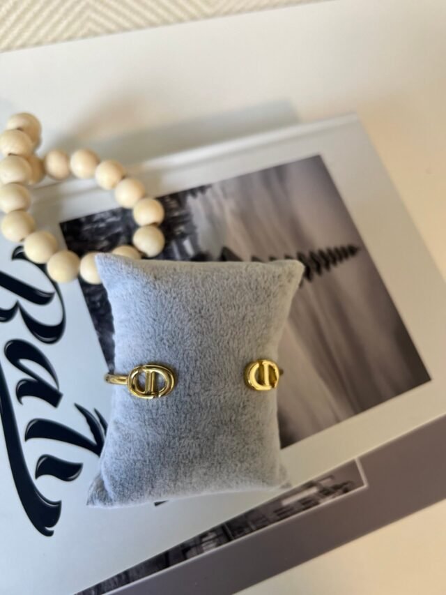 D GOLD ADJUSTABLE BANGLE