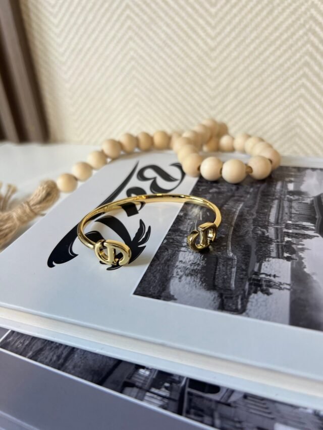 D GOLD ADJUSTABLE BANGLE - Image 2