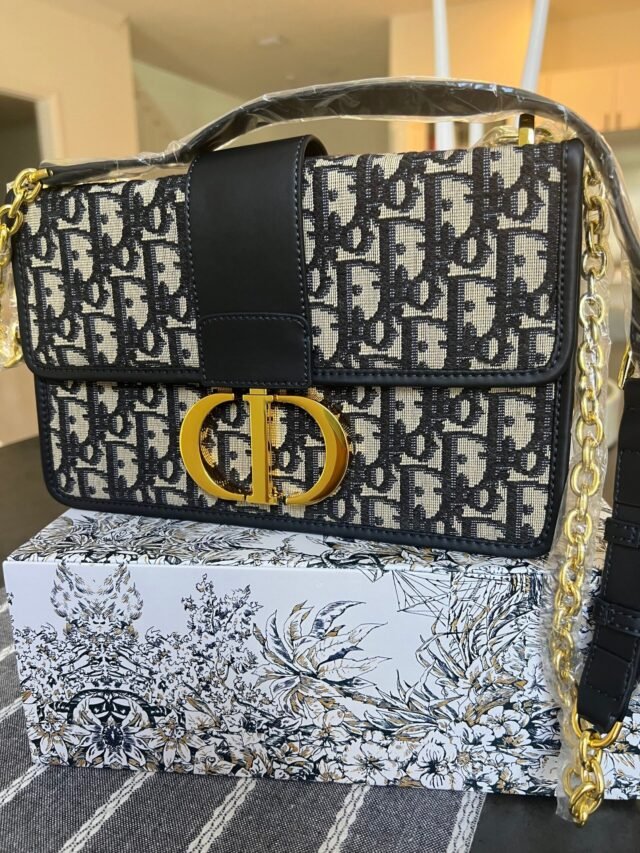 D BLUE BAG