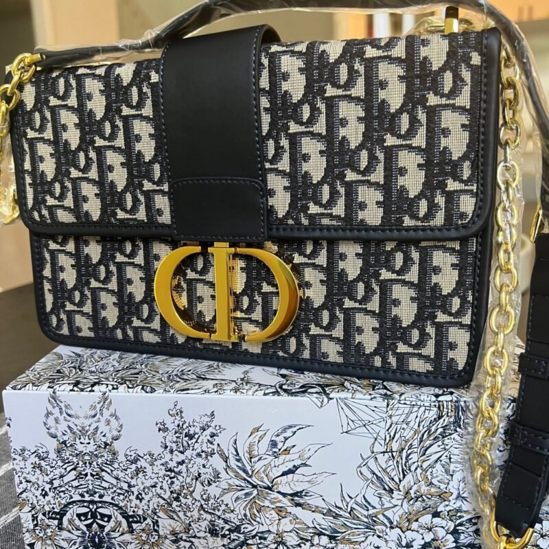 D BLUE BAG