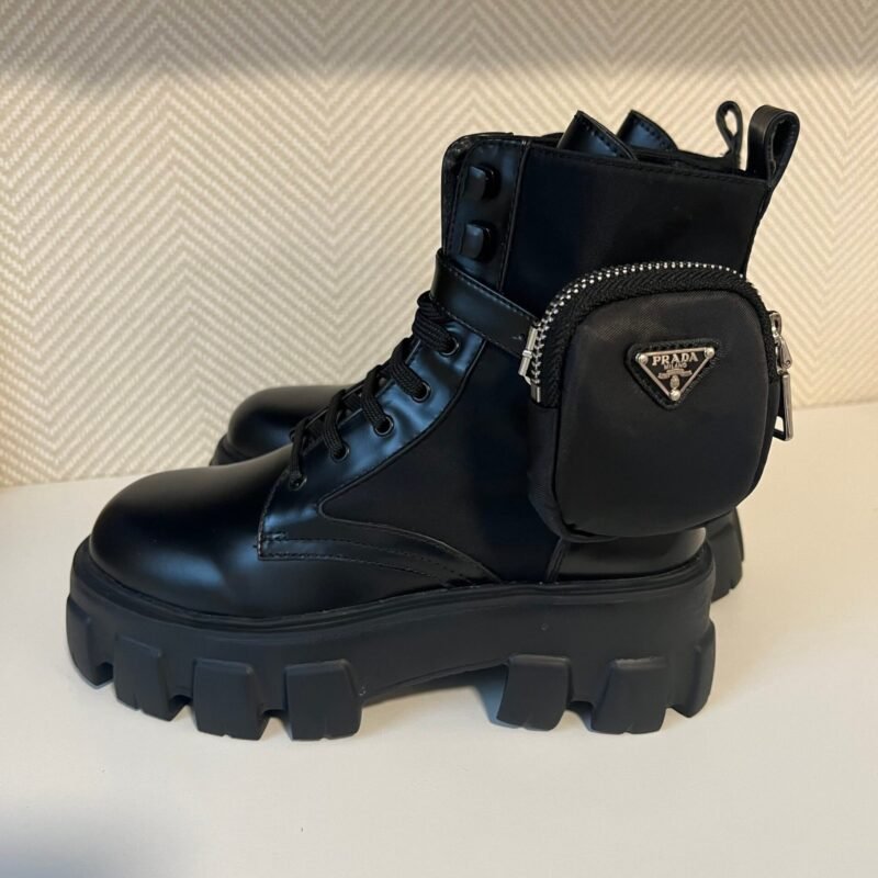 P BLACK BOOTS