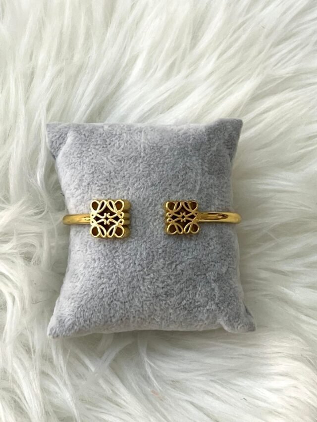 L ADJUSTABLE BRACELET