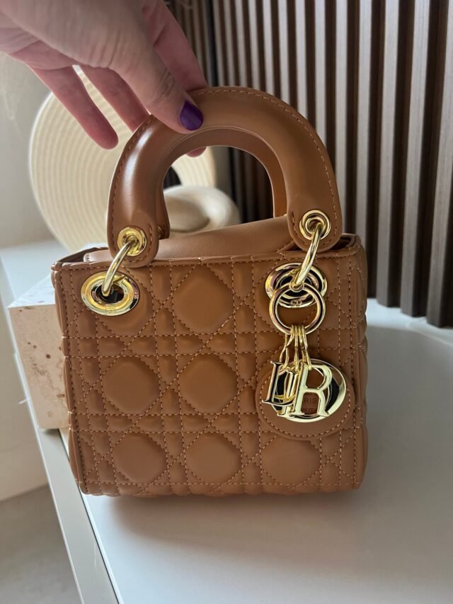 D BEIGE MINI BAG
