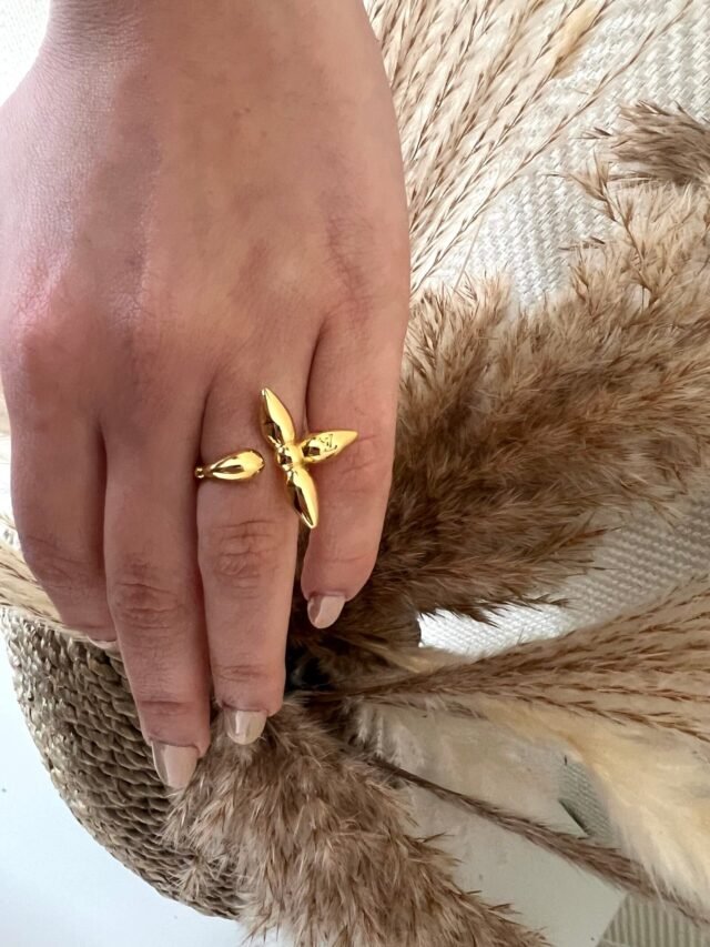 L GOLD RING - Image 3
