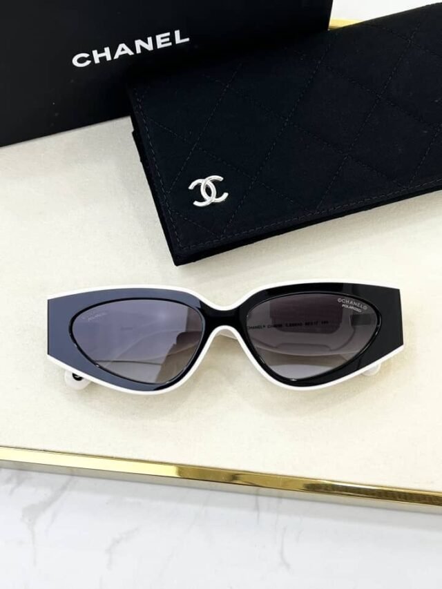 C BLACK/WHITE SUNGLASSES - Image 4