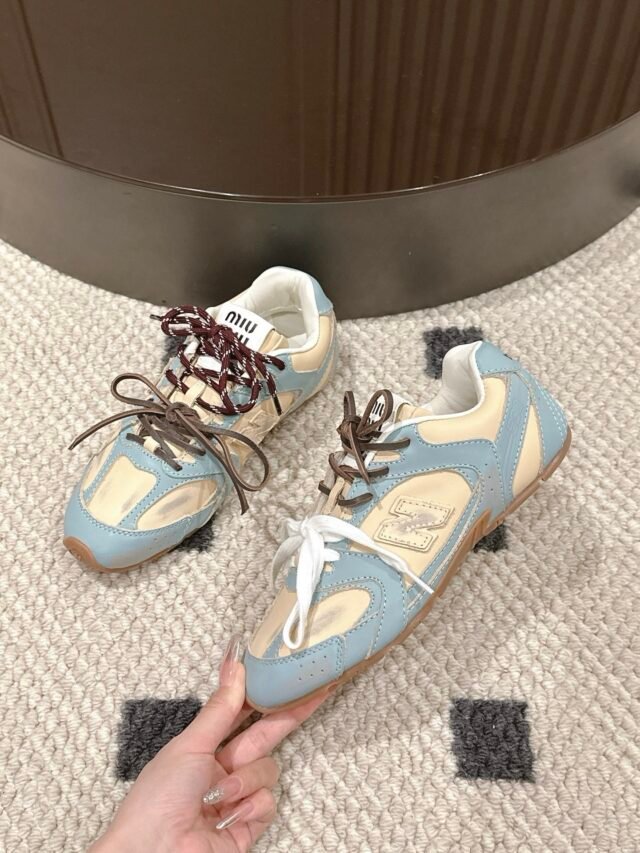 M SNEAKERS - Image 2