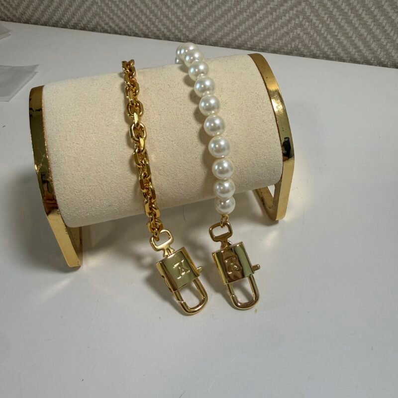 L GOLD/PEARL BRACELET